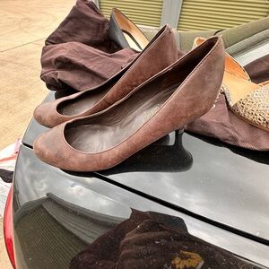 Cole Hahn brown Heels
